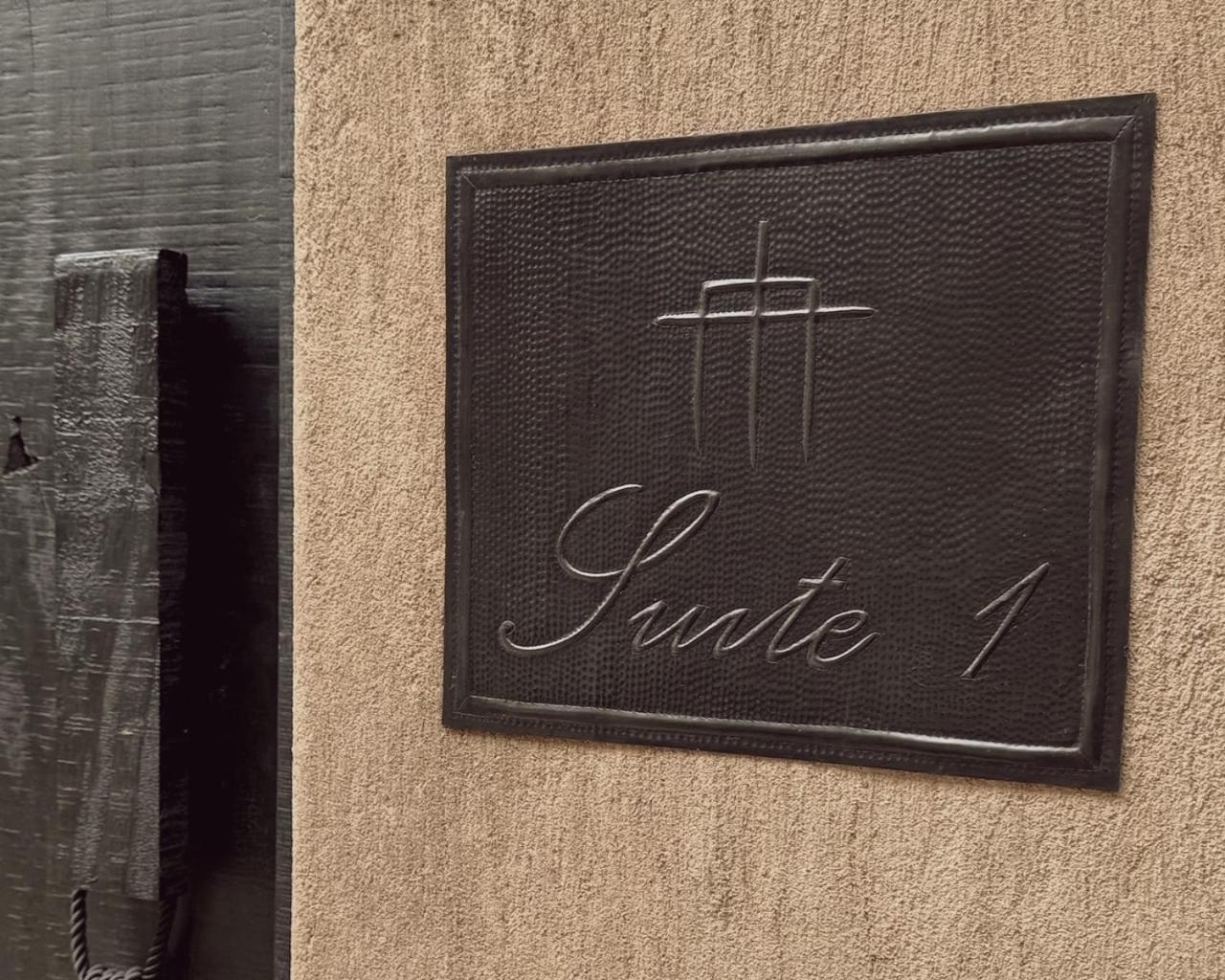The Casa Saint George Hotel トロンコネス エクステリア 写真