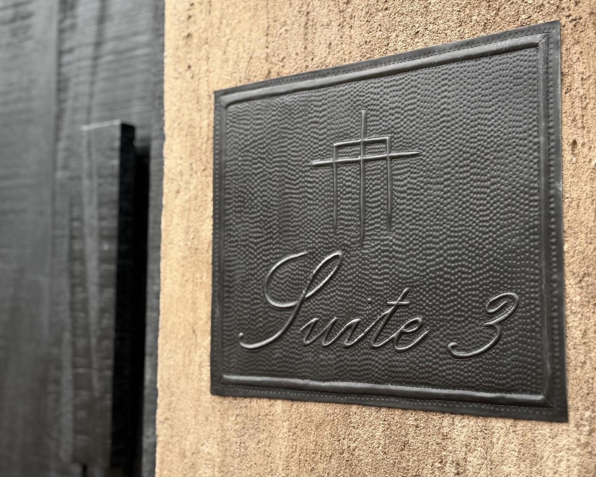 The Casa Saint George Hotel トロンコネス エクステリア 写真